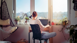 A professional enjoying a flexible work schedule, representing post-pandemic work-life balance trends.